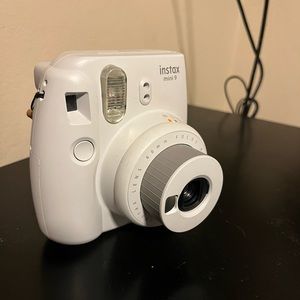 Instax polaroid mini